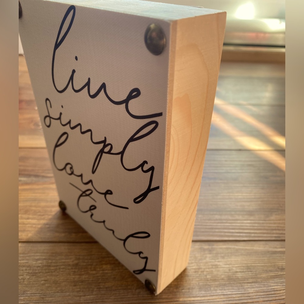 Live Simply Love Truly Sign - 5”x7” NWOT - Picture 4 of 4